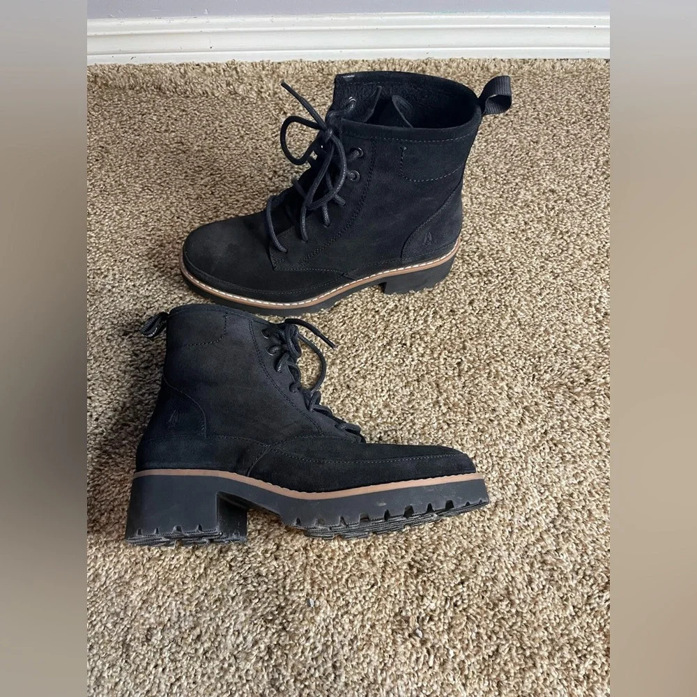 Suede Hush Puppy Black women’s lace up ankle boots in size 6 - Picture 3 of 8